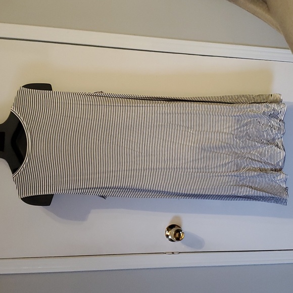 2/$40 💕 NWOT Womens Dress sz XL - Picture 2 of 4